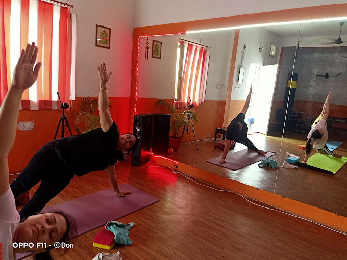 Dance yoga 