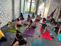 AERIAL YOGA
