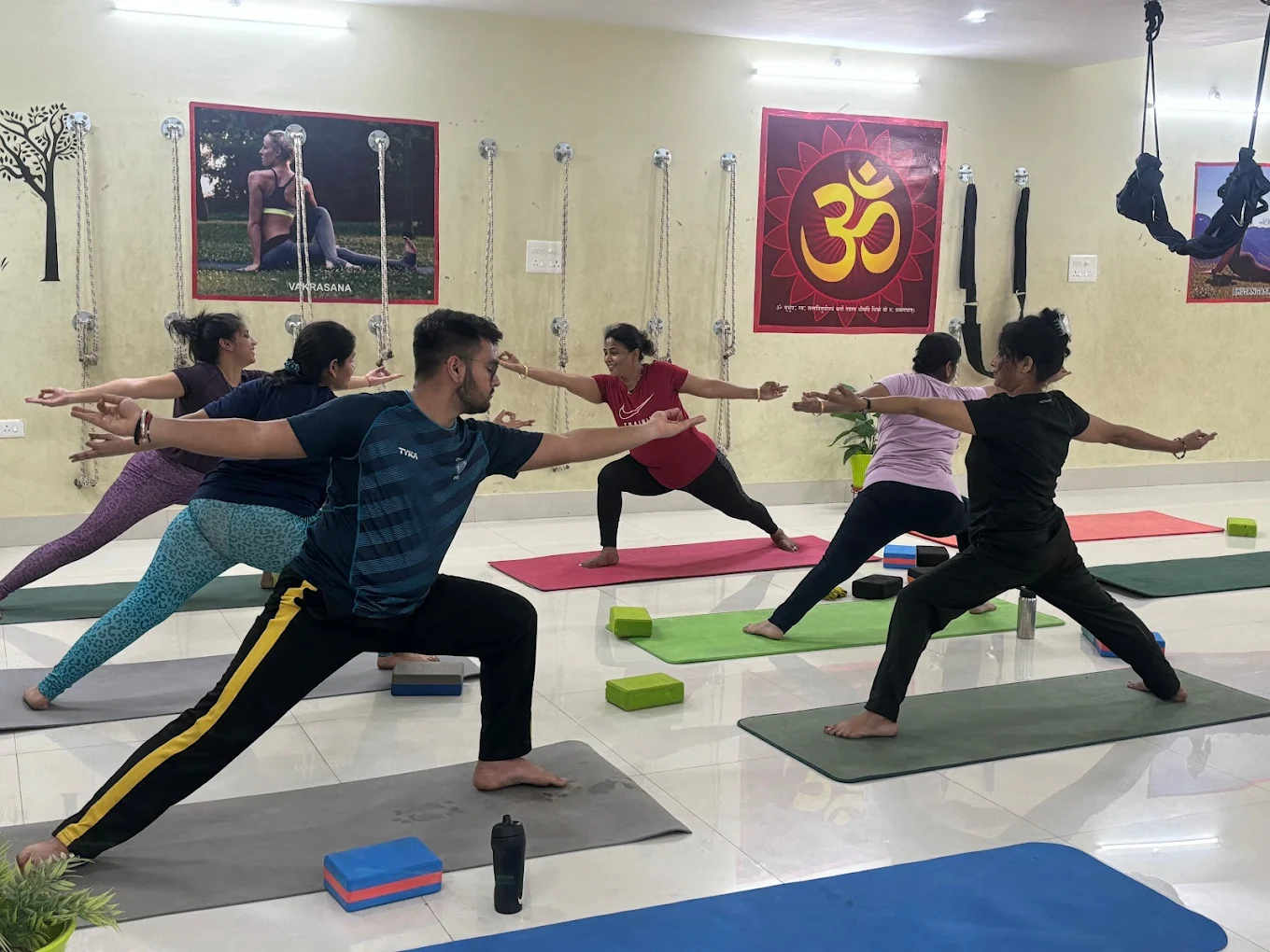 Om Yoga Studio – Classical Yoga Course