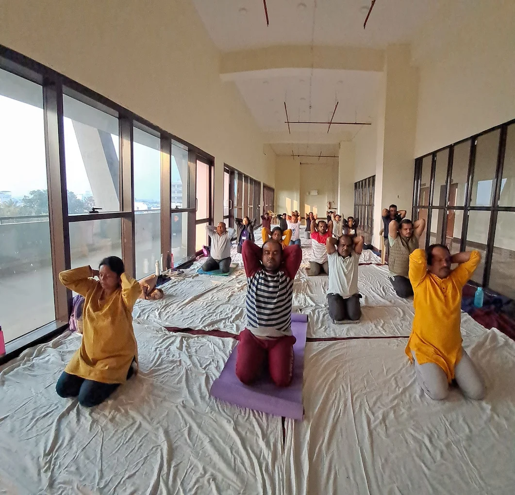 The Art of Living Happiness Center – Meditation & Breathing Course