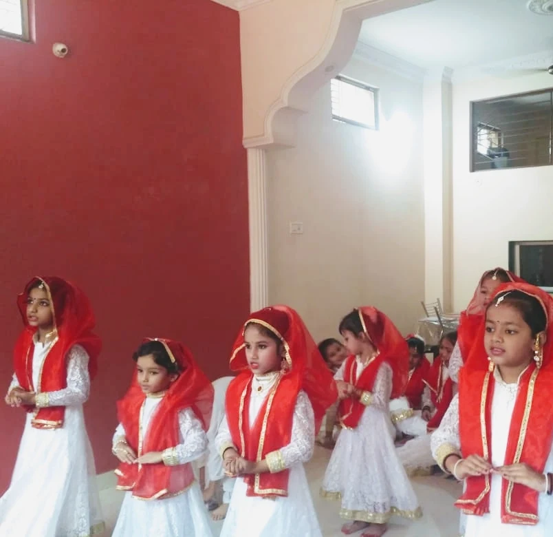 Vanshika Dance Academy and Yoga Centre – Dance Yoga Fusion Course