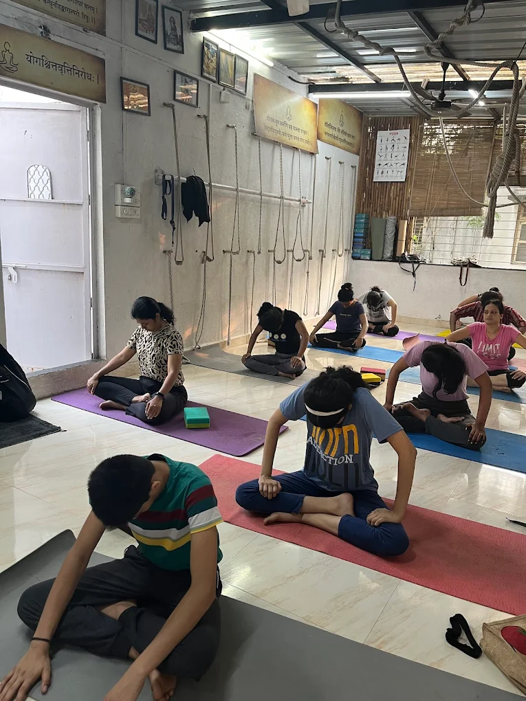 Yoga Wellness Institute – Yoga Course