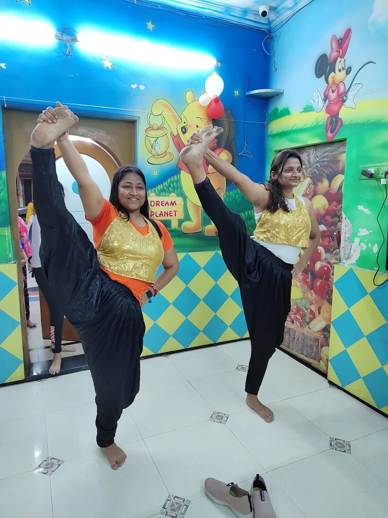 Mayuri's yoga & zumba fitness studio – Yoga Course