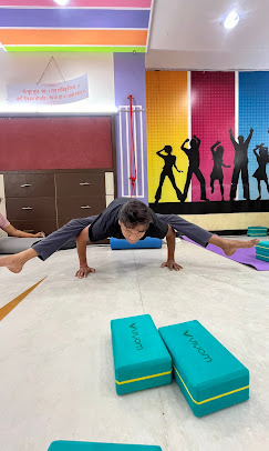 Balance yoga Academy – Yoga Course