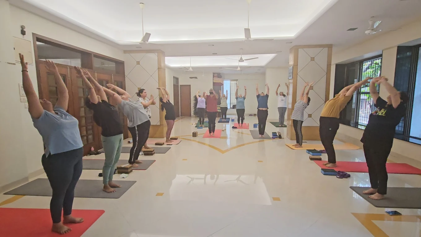 Modern Yoga and Fitness Classes for Wellness