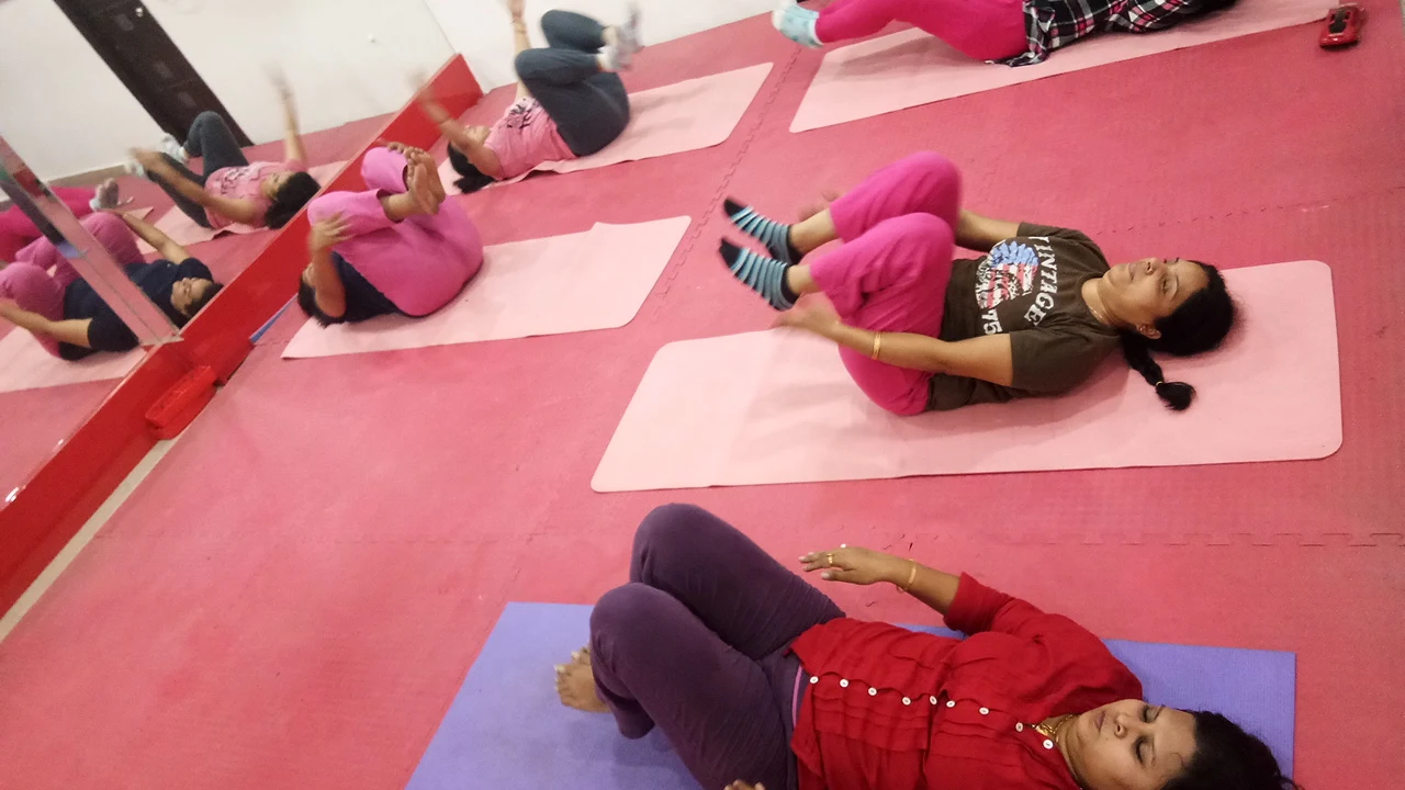 Aerobics and Yoga Sessions for Active Lifestyle Goals