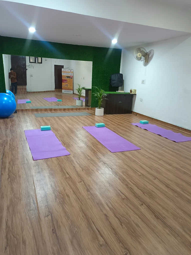 Mindful Yoga Sessions for Flexibility and Healthy Living