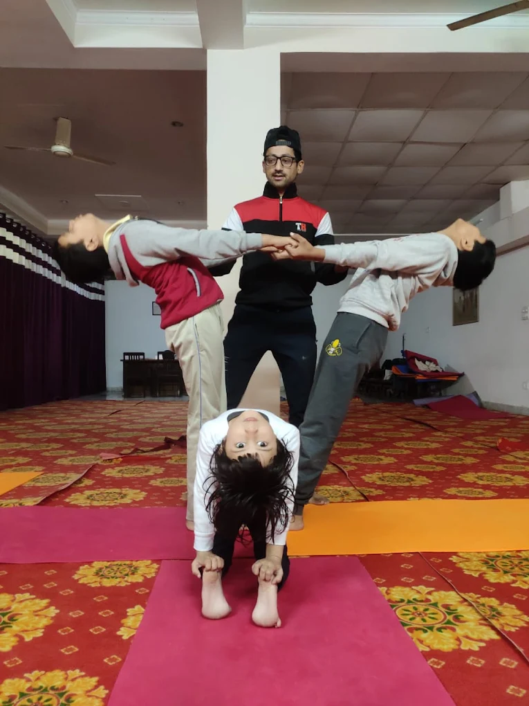 Yoga for Mindful Living and Complete Wellness