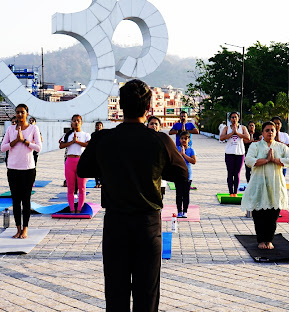 Modern Yoga Sessions for Strength and Personal Growth