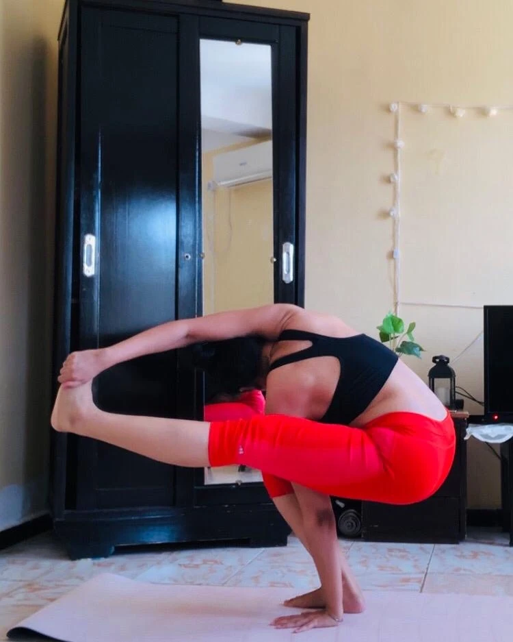 Modern Yoga Training for Strength and Flexibility