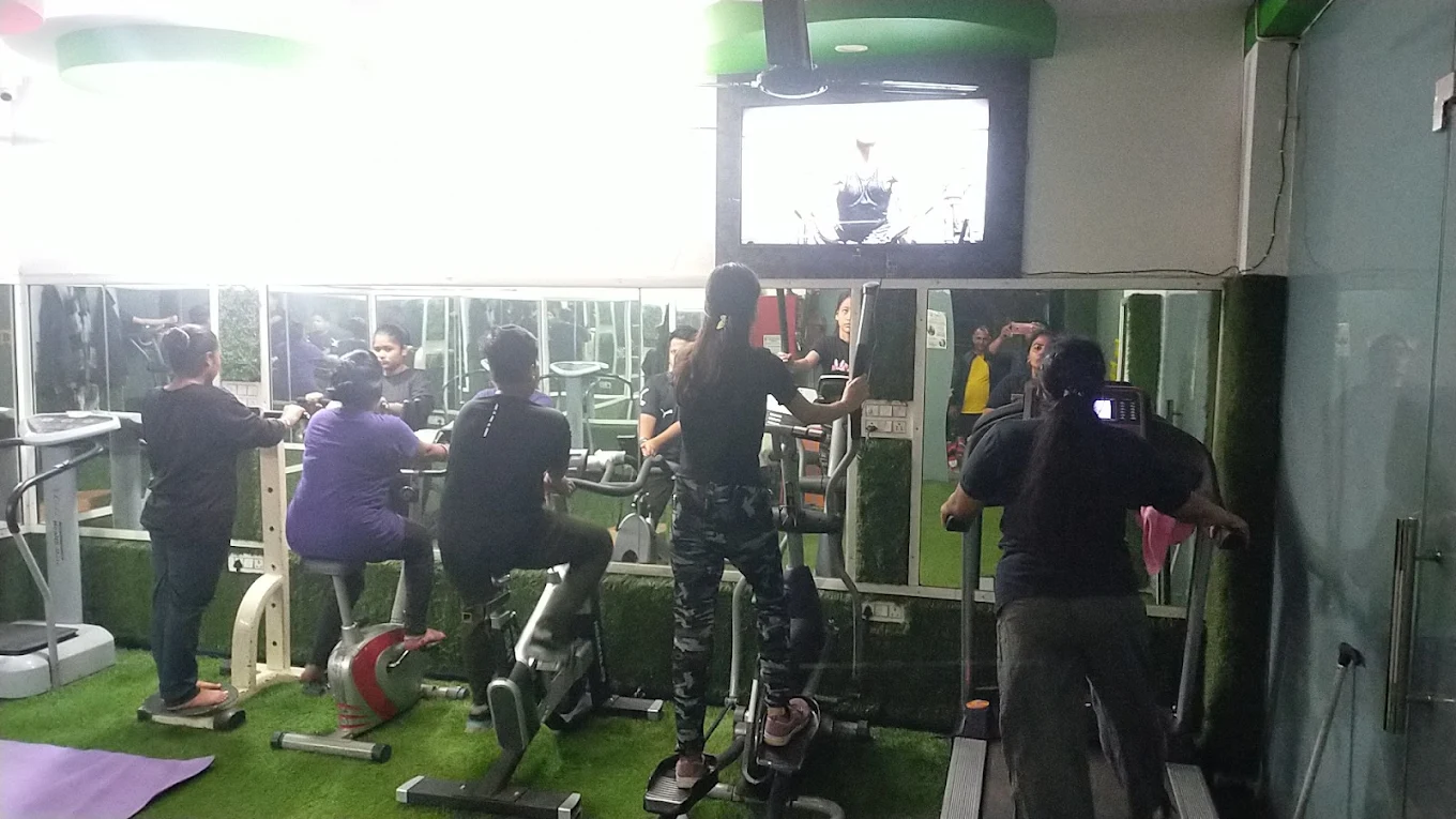 Professional Fitness Training for Strength and Success