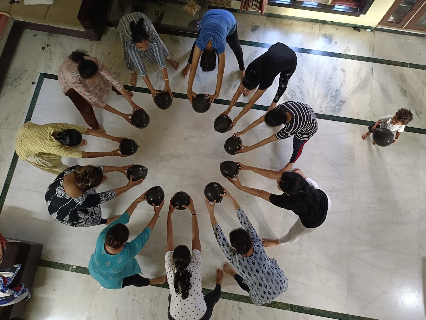 Om Divine Yog &  Fitness Centre