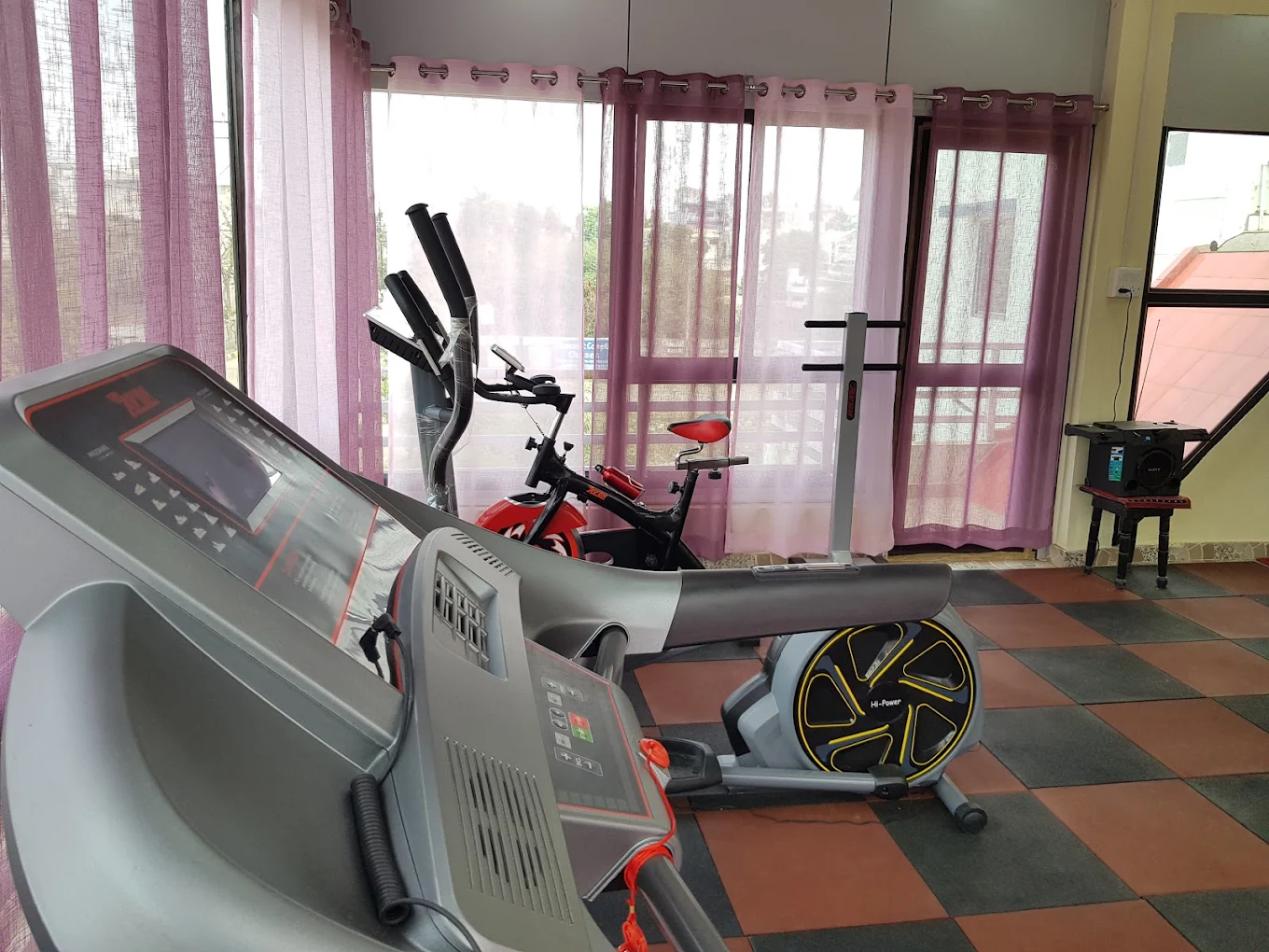 Pink Gym & Zumba  Hub
