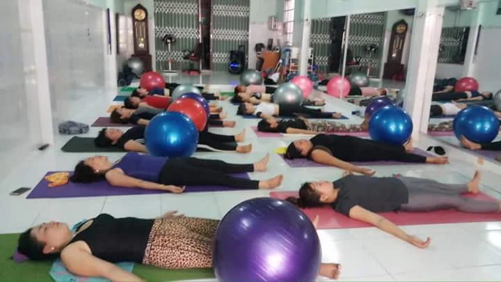 Aishi yoga  STUDIO