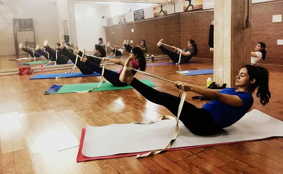 Arya Power Yoga  Academy 