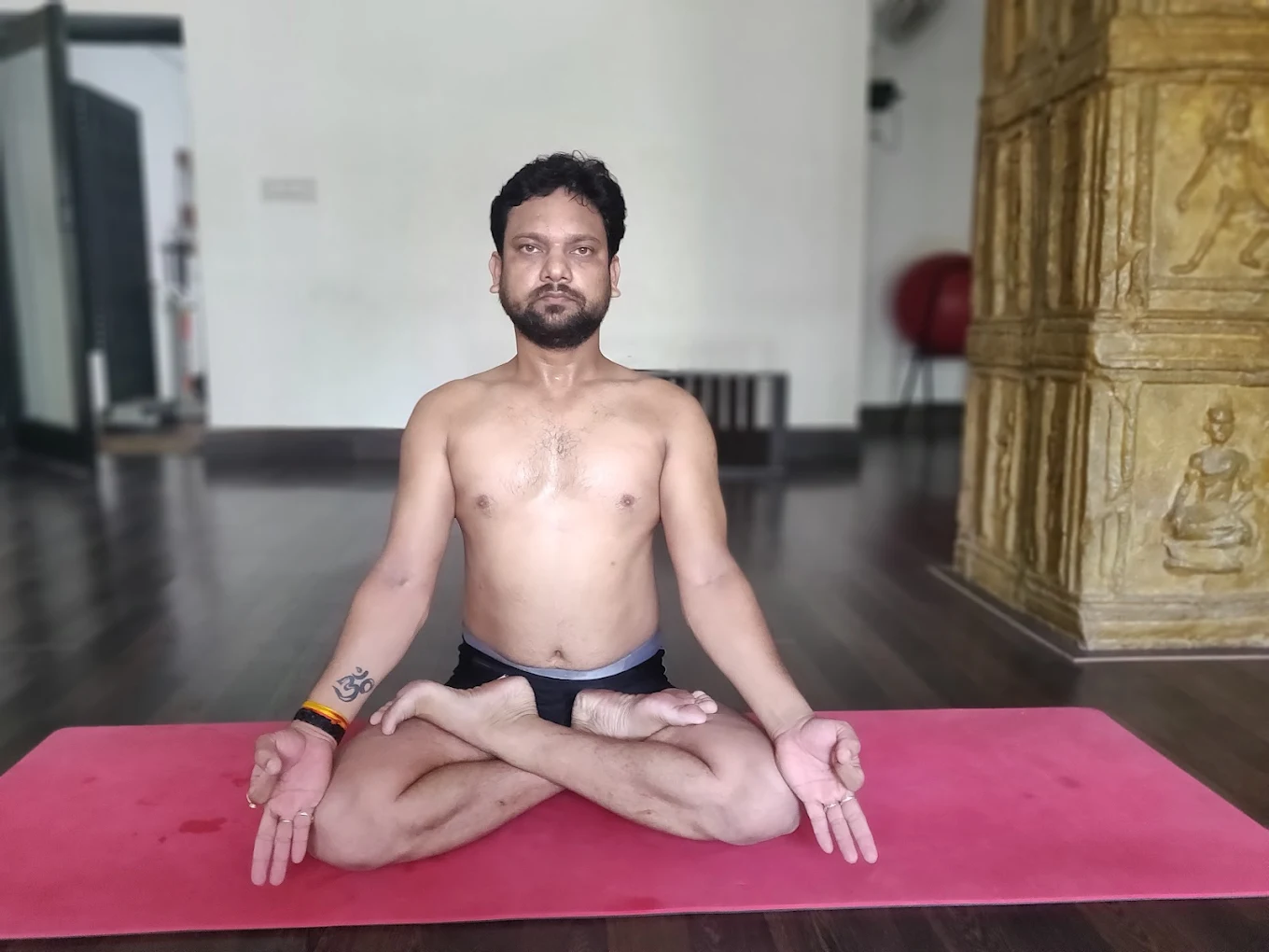 Ravindra Yoga  and Physiotherapy Institute