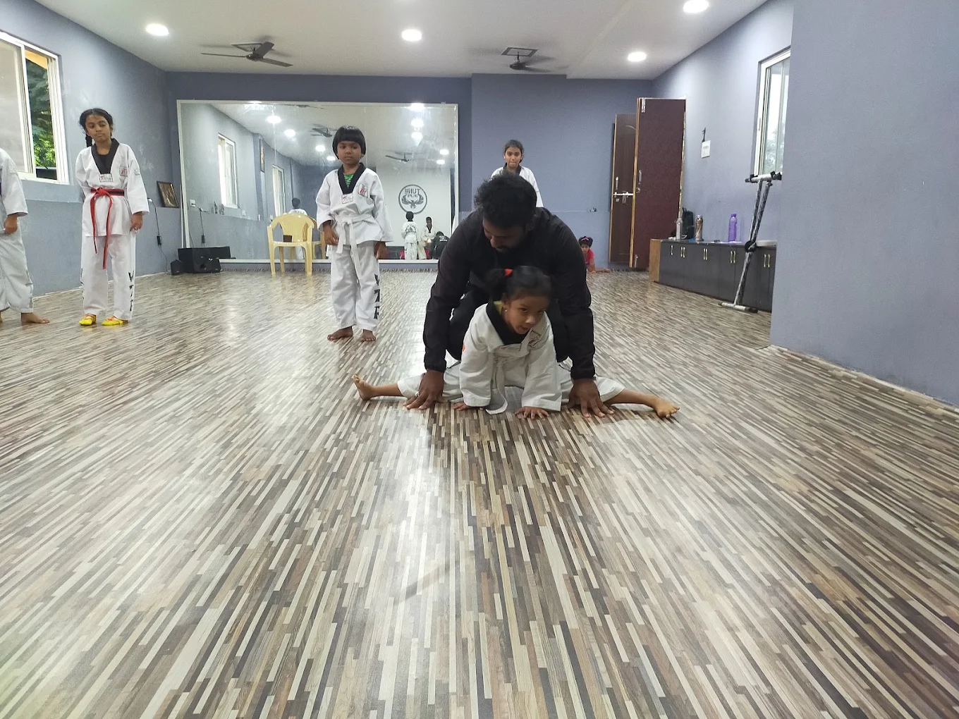 KK WARRIOR TAEKWONDO  ACADEMY