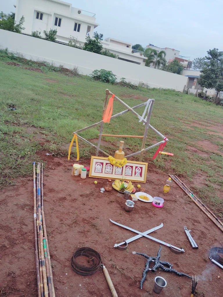 IMAYAVARAMBAN SILAMBAM AND ADIMURAI MARTIAL ARTS  ACADEMY